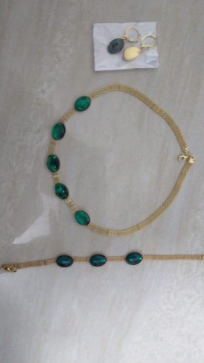 Oval Green Crystal Pendant Necklace Set With Bracelet 6a4mhe-0u